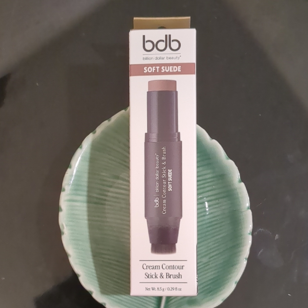 Cream Contour Stick And Brush